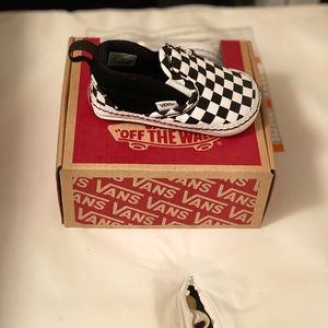 Infant Checker Vans